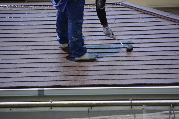 屋根の塗装はどのような手順で施工する？｜工程を解説